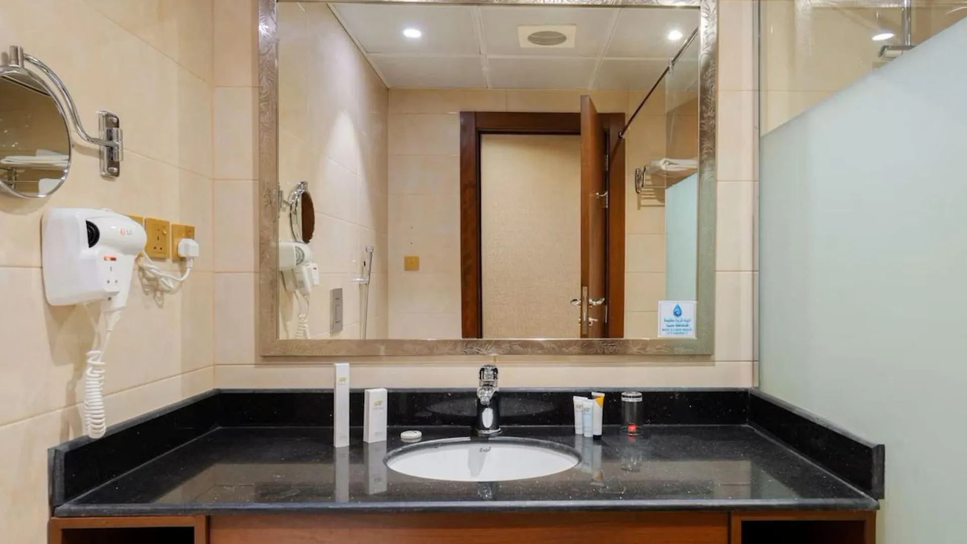 Belvilla Alhamra Vivid Plaza Hotel Джедда