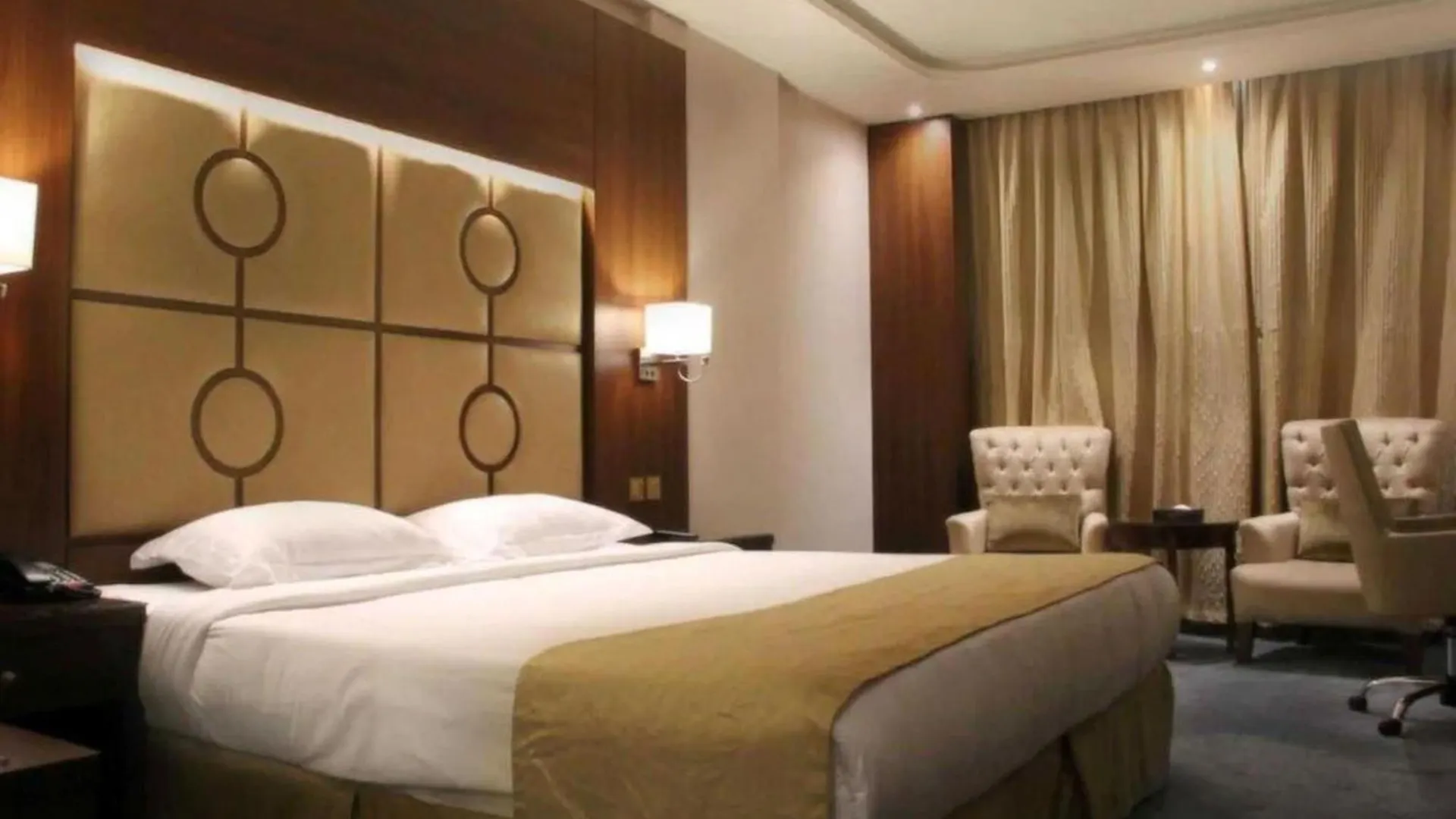 Belvilla Alhamra Vivid Plaza Hotel Джедда